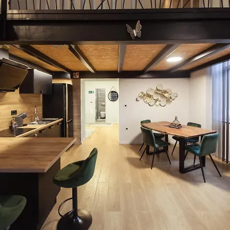 Josip 아파트 풀라